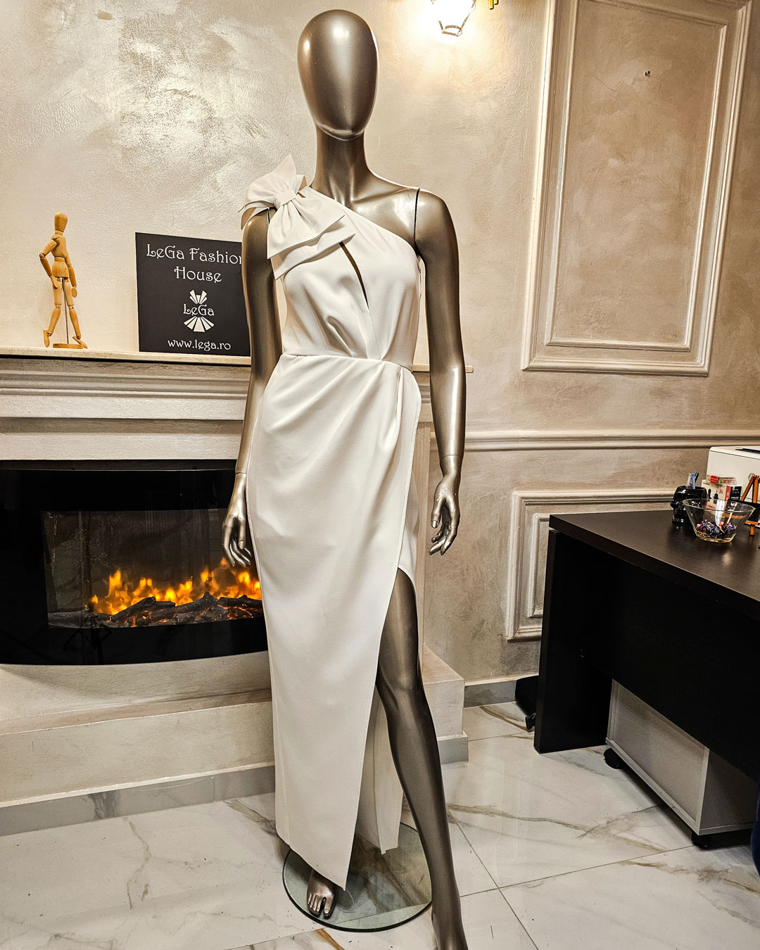 custom dress LeGa 13